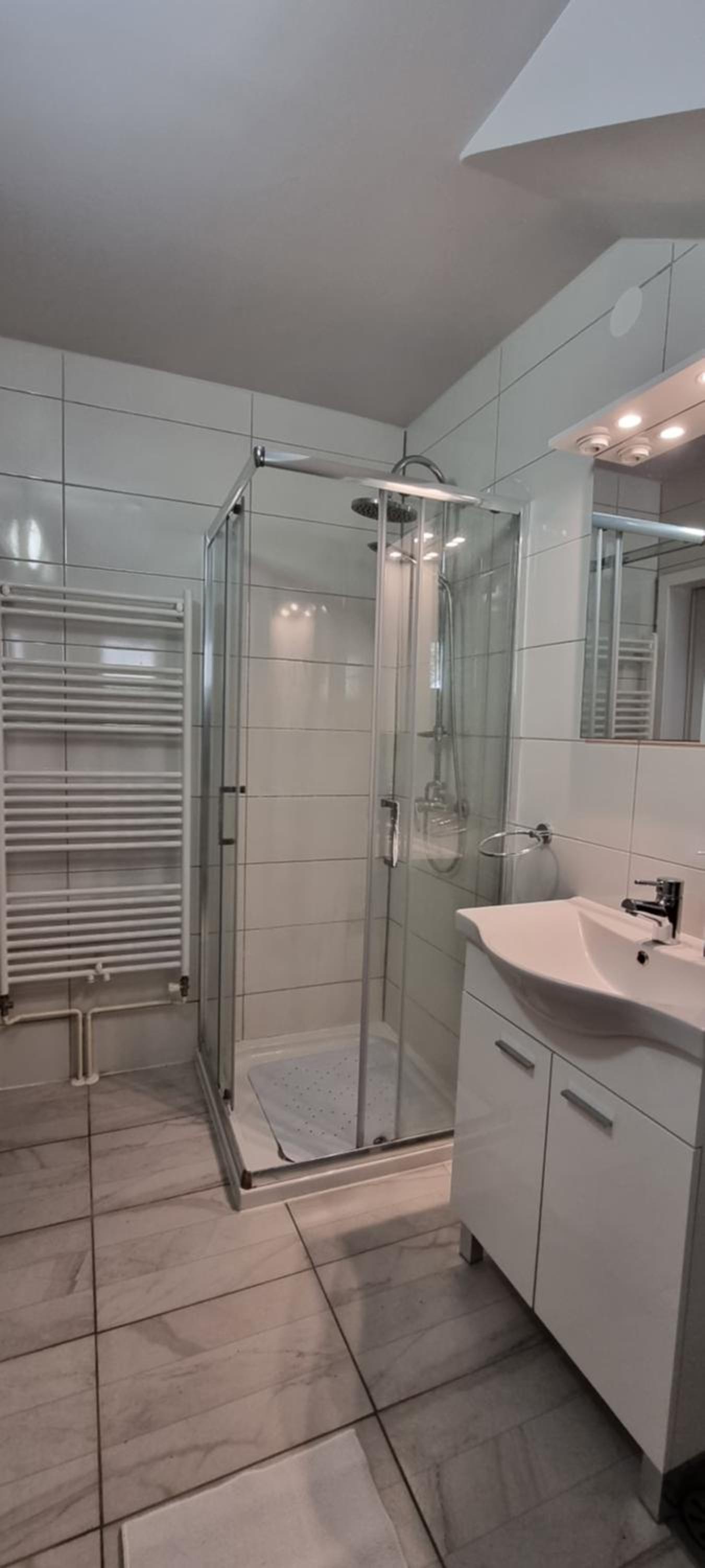 Apartmaji Medved, brezplačno parkiranje
