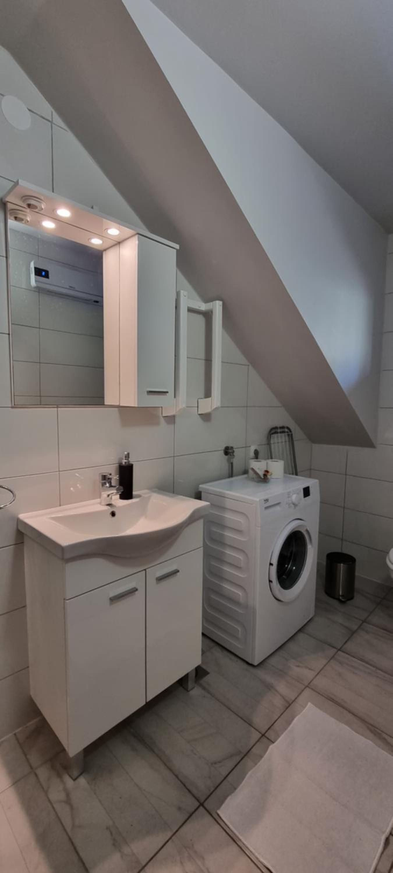 Apartmaji Medved, brezplačno parkiranje