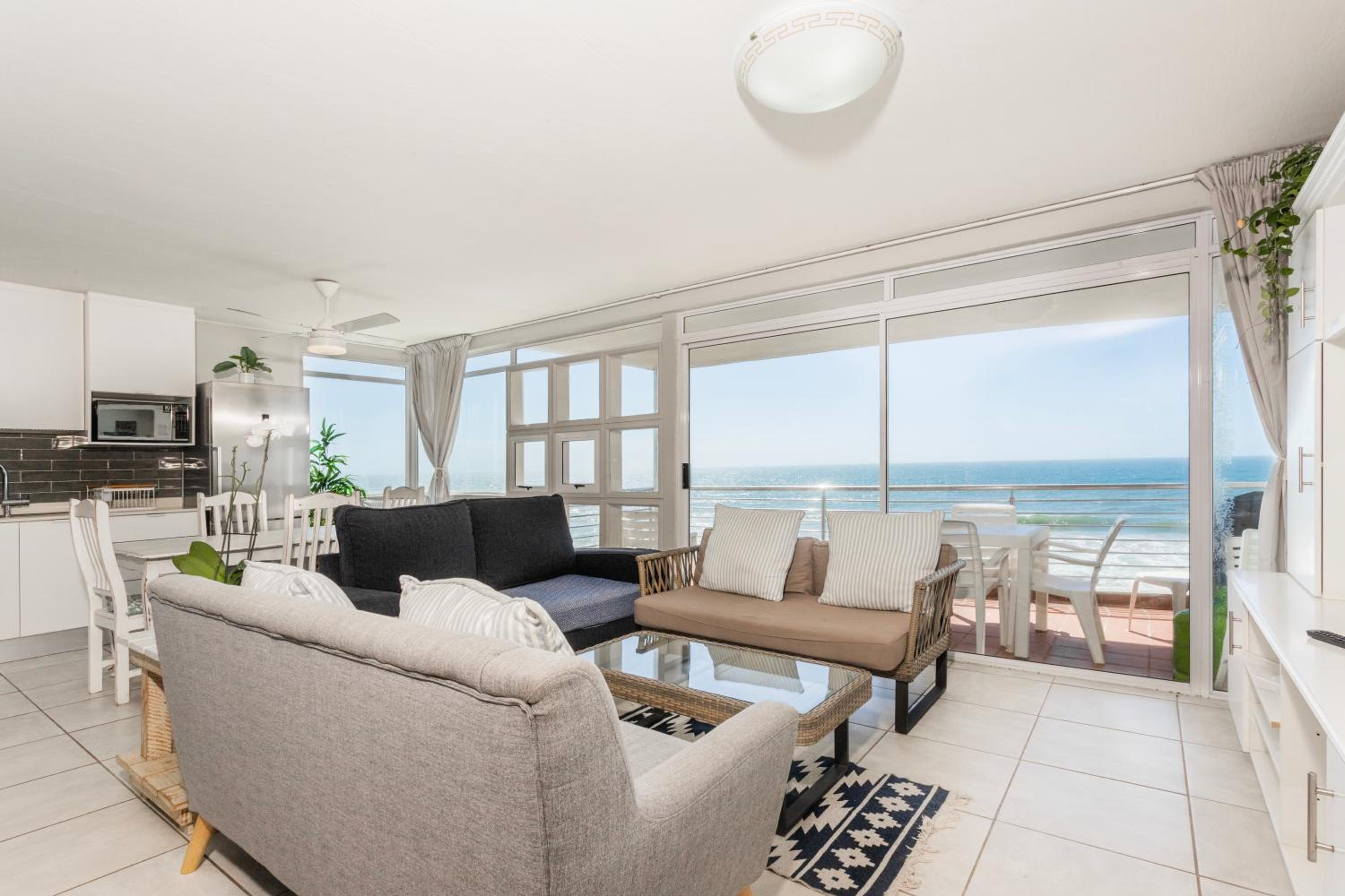 Ocean Pearl at Chakas Cove - Beachfront Apartment view 3