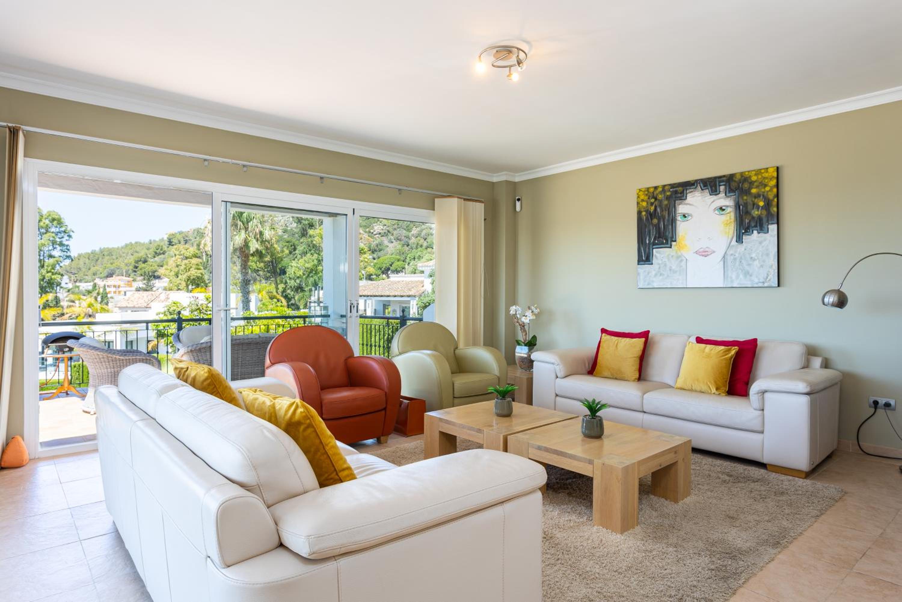 Villa La Vista - FAMILY FRIENDLY Private Pool, BBQ, Sauna view 5