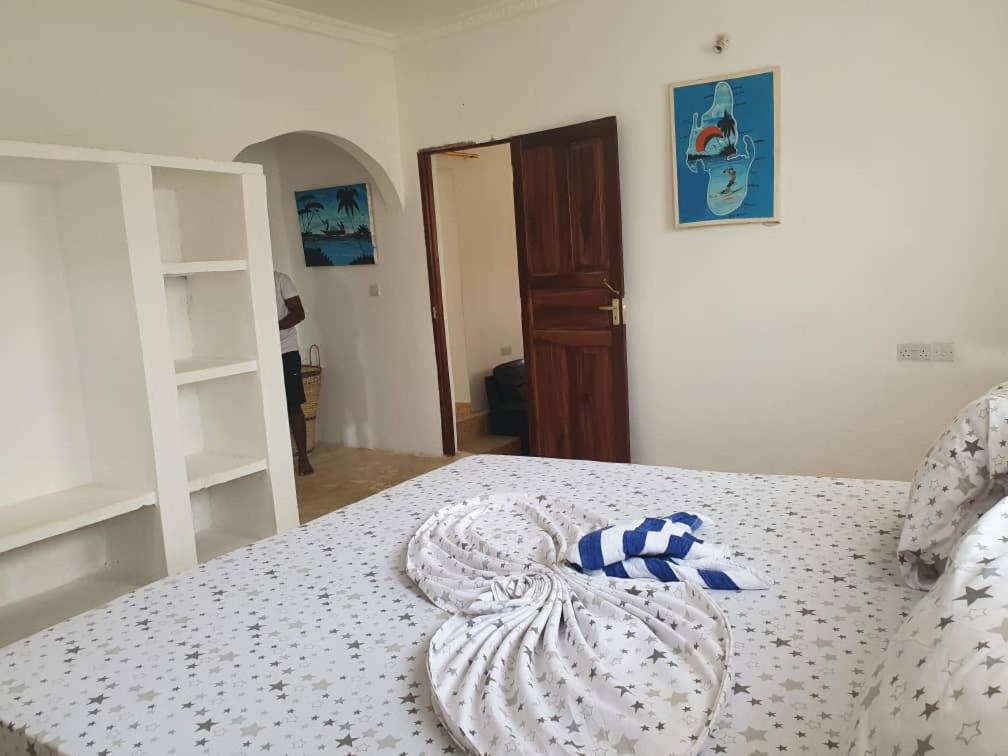 MUYA HOUSE