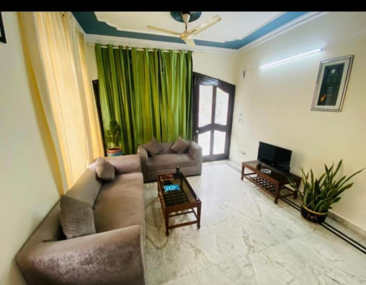 RS Corporate Suites