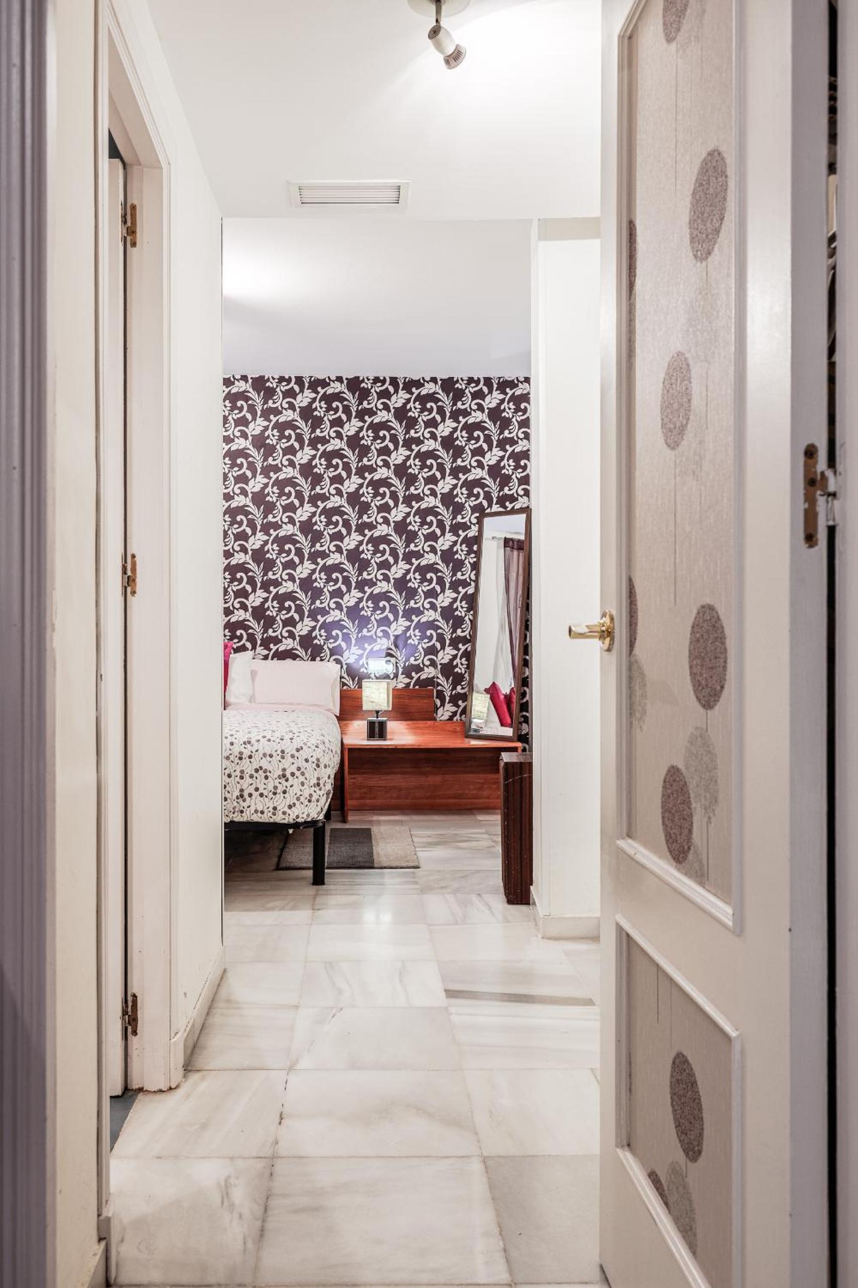 San jacinto Triana Best Location Apartment Sevilla photo 4