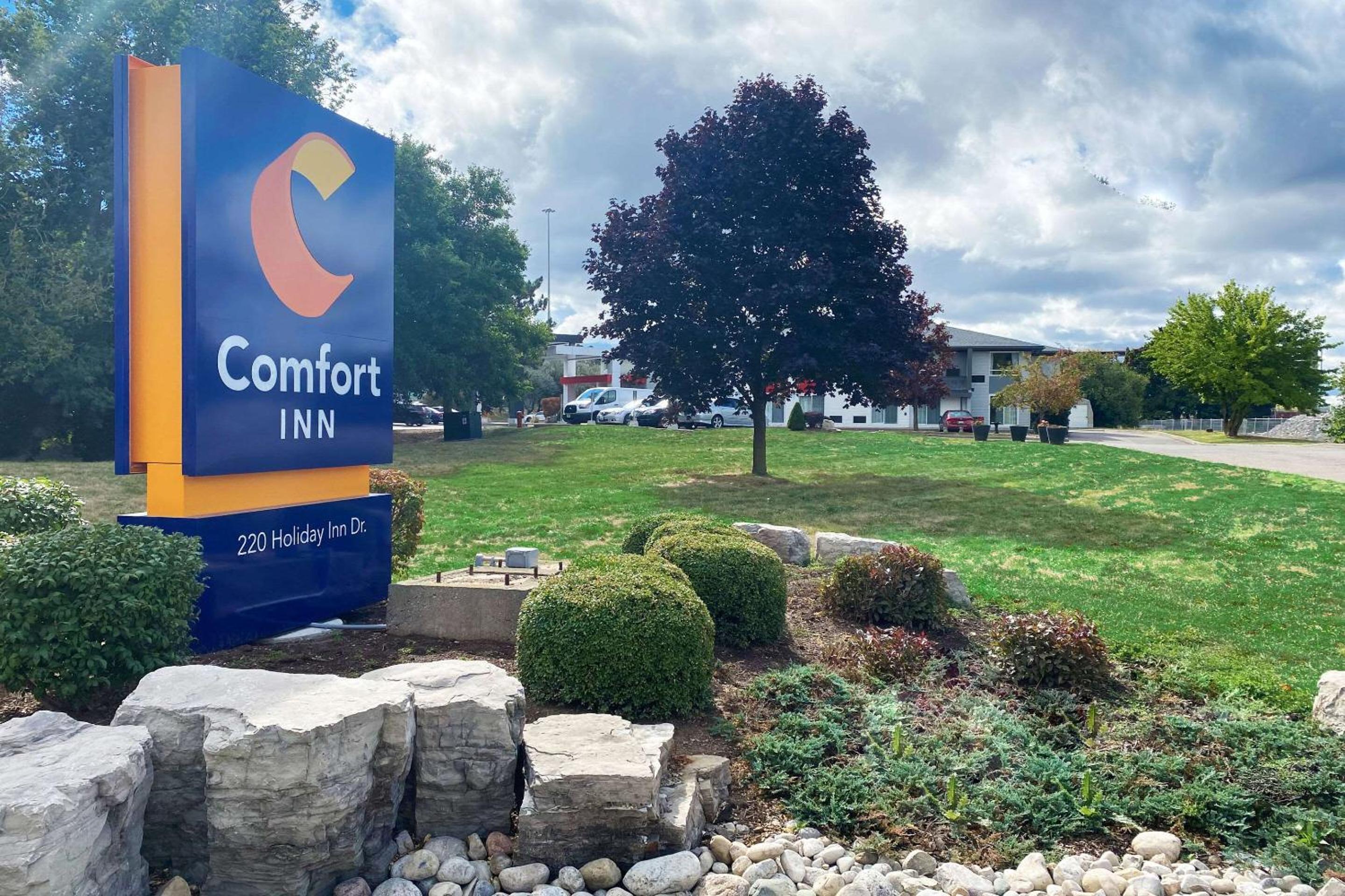 Cambridge Vacations - Comfort Inn - Property Image 32
