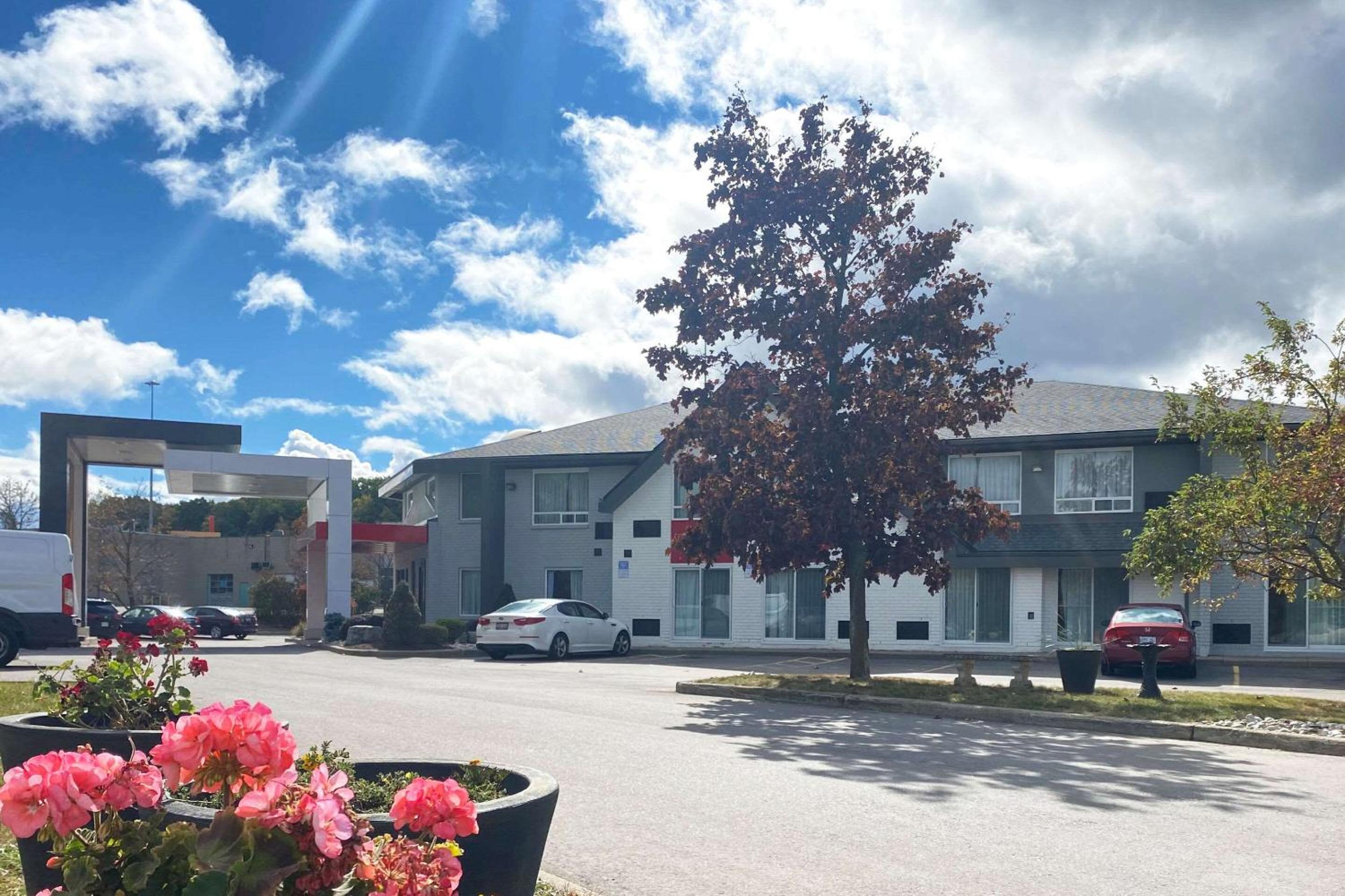 Cambridge Vacations - Comfort Inn - Property Image 39