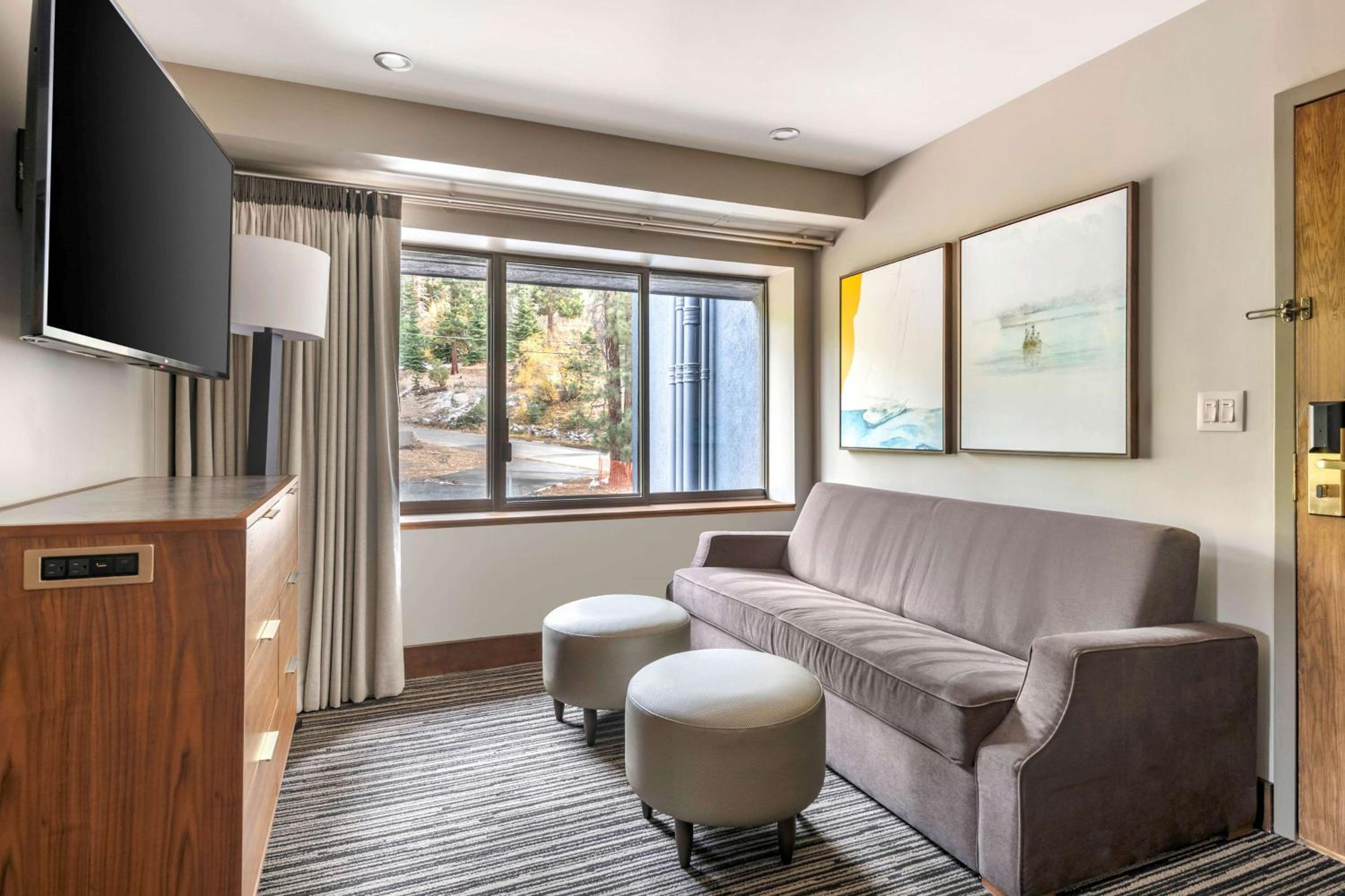 Lake Tahoe Vacations - Hilton Vacation Club Tahoe Seasons Lake Tahoe - Property Image 8