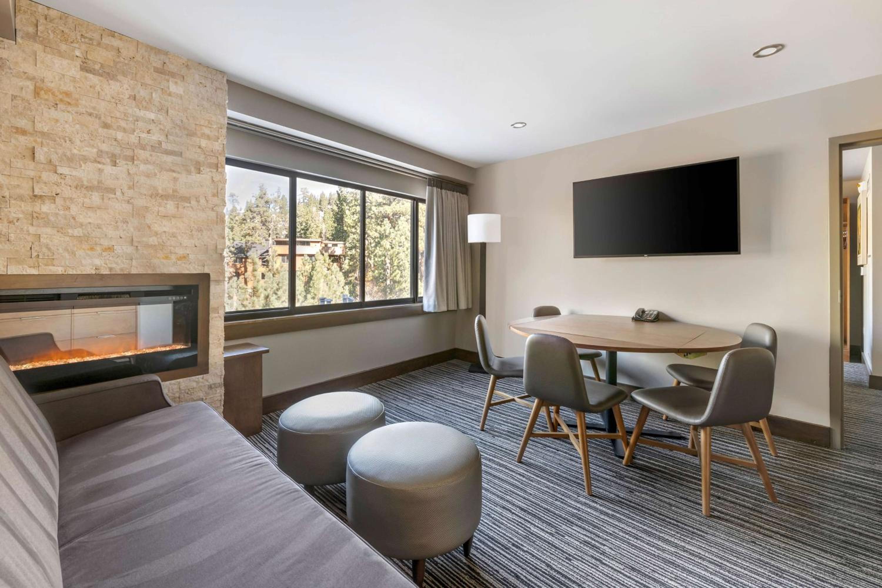 Lake Tahoe Vacations - Hilton Vacation Club Tahoe Seasons Lake Tahoe - Property Image 58