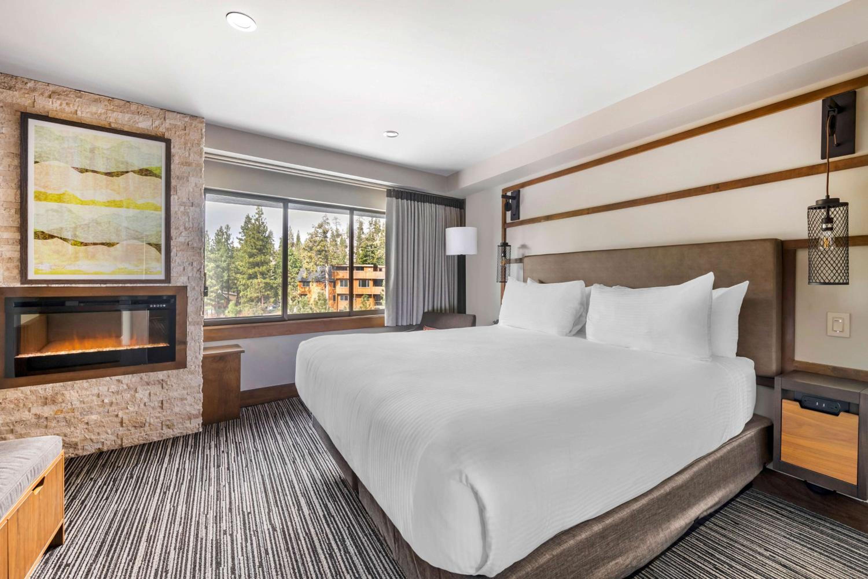 Lake Tahoe Vacations - Hilton Vacation Club Tahoe Seasons Lake Tahoe - Property Image 52