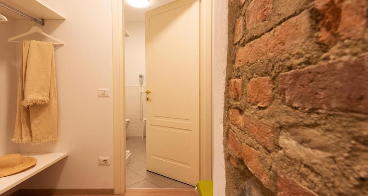 Russomanno Apartments