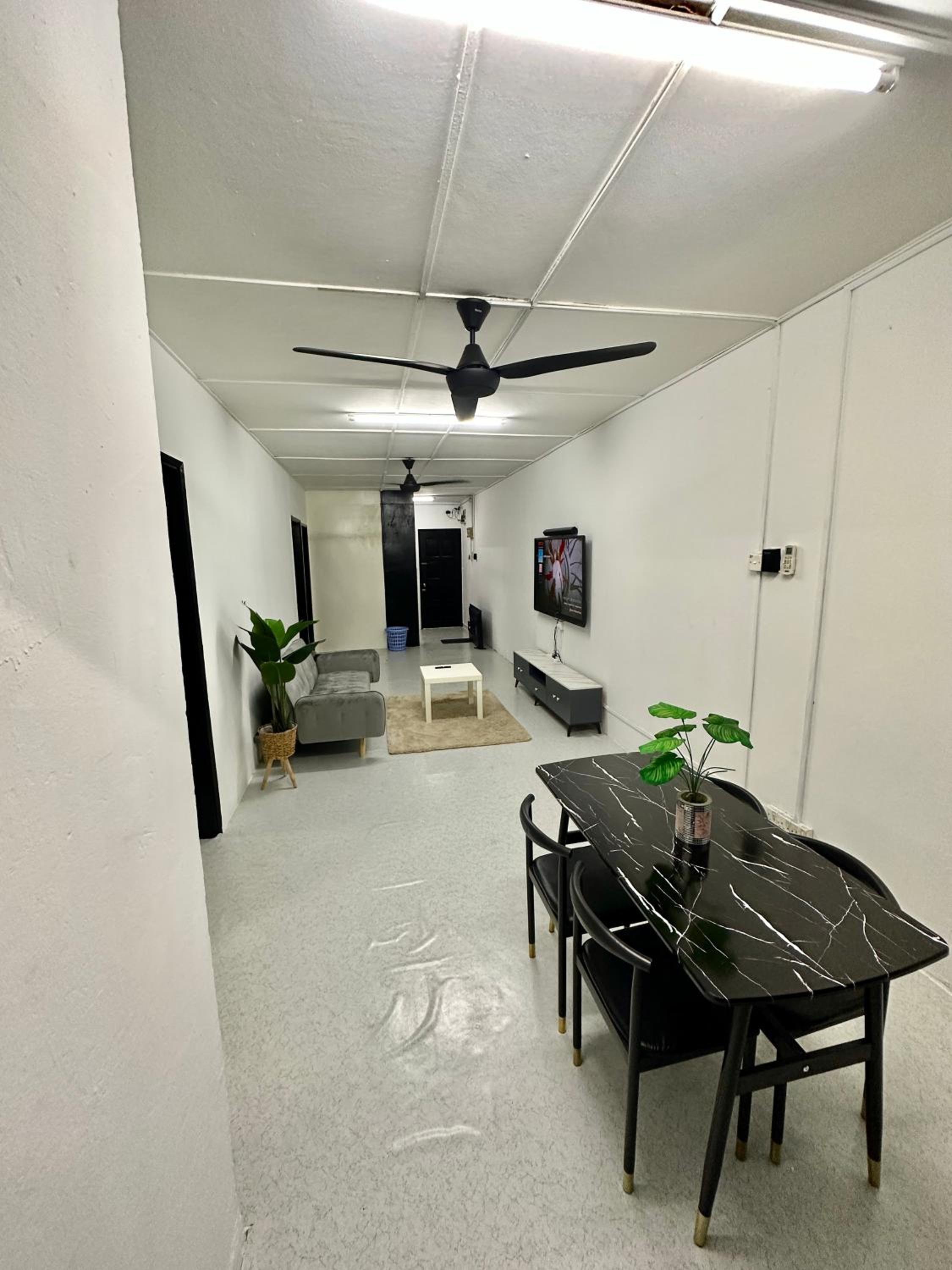 Homestay Syahezzie fully aircond Netflix With Jacuzi view 4