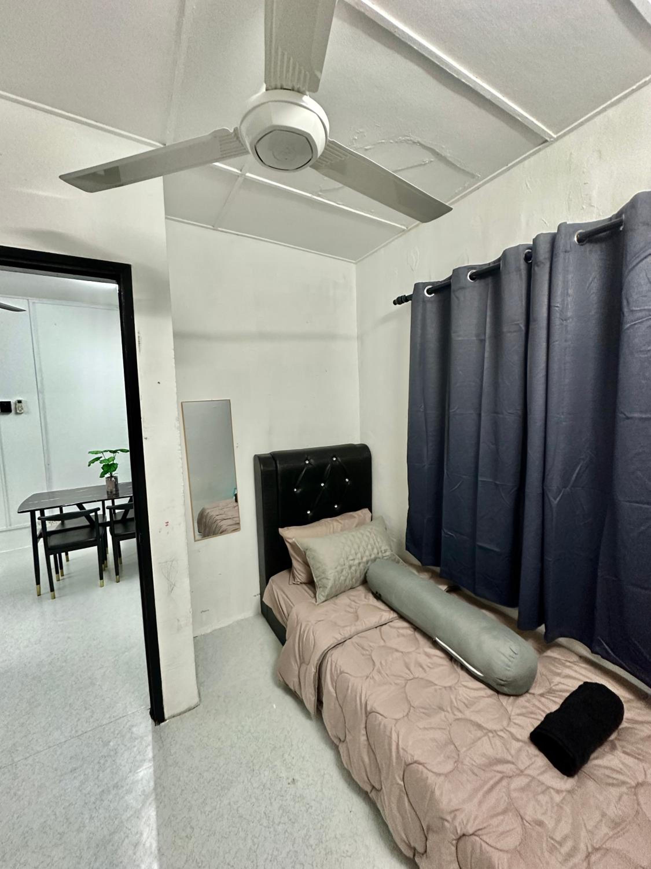 Homestay Syahezzie fully aircond Netflix With Jacuzi photo 6
