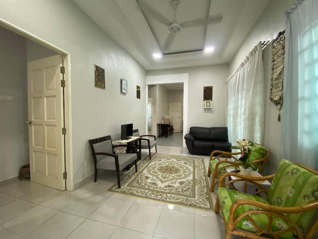 Al-Qamar Homestay photo 4