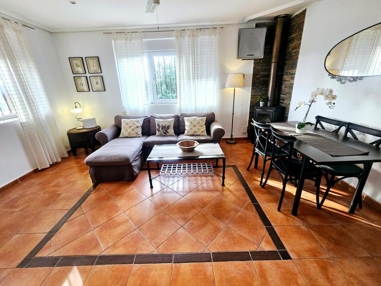 Chalet con piscina y barbacoa, Valencia