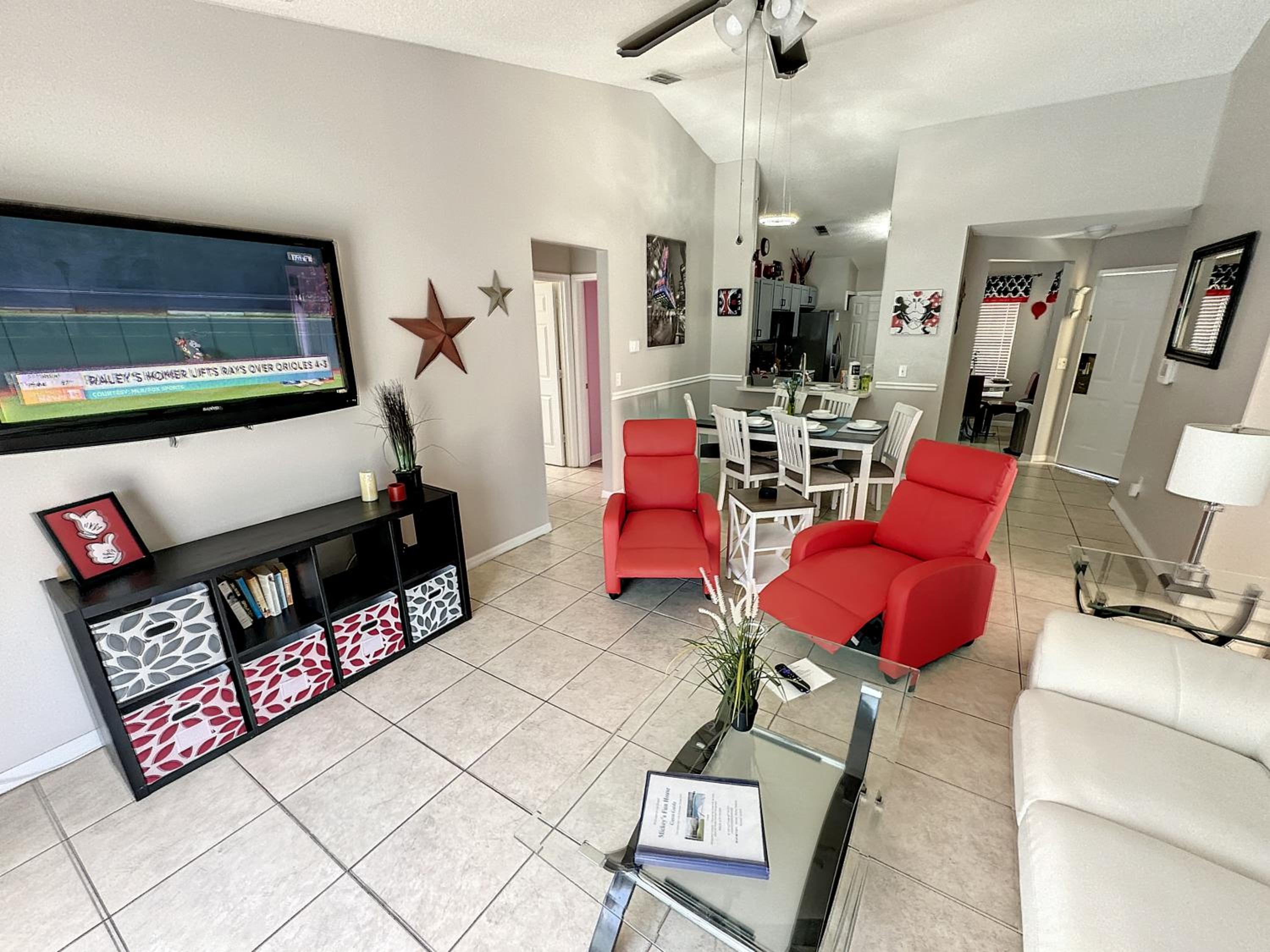 5 star on other sites See why Golf games pool hot tub 4m Disney sun deck Free Snacks