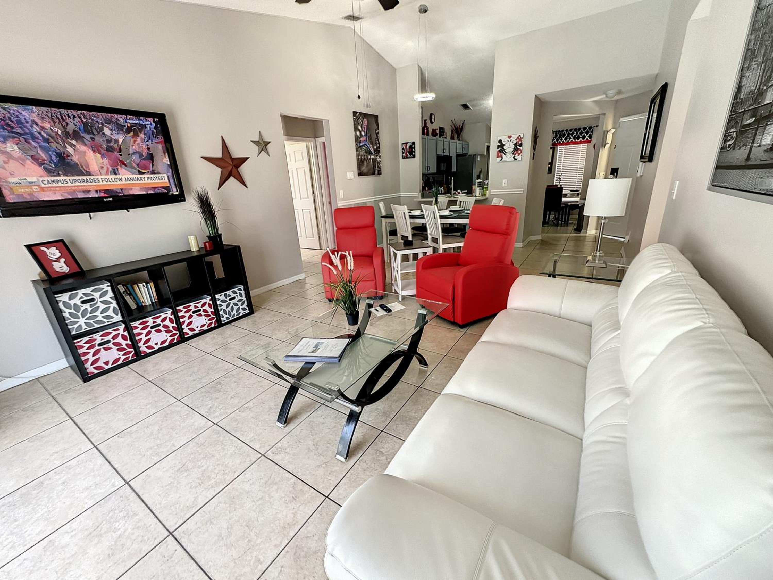5 star on other sites See why Golf games pool hot tub 4m Disney sun deck Free Snacks
