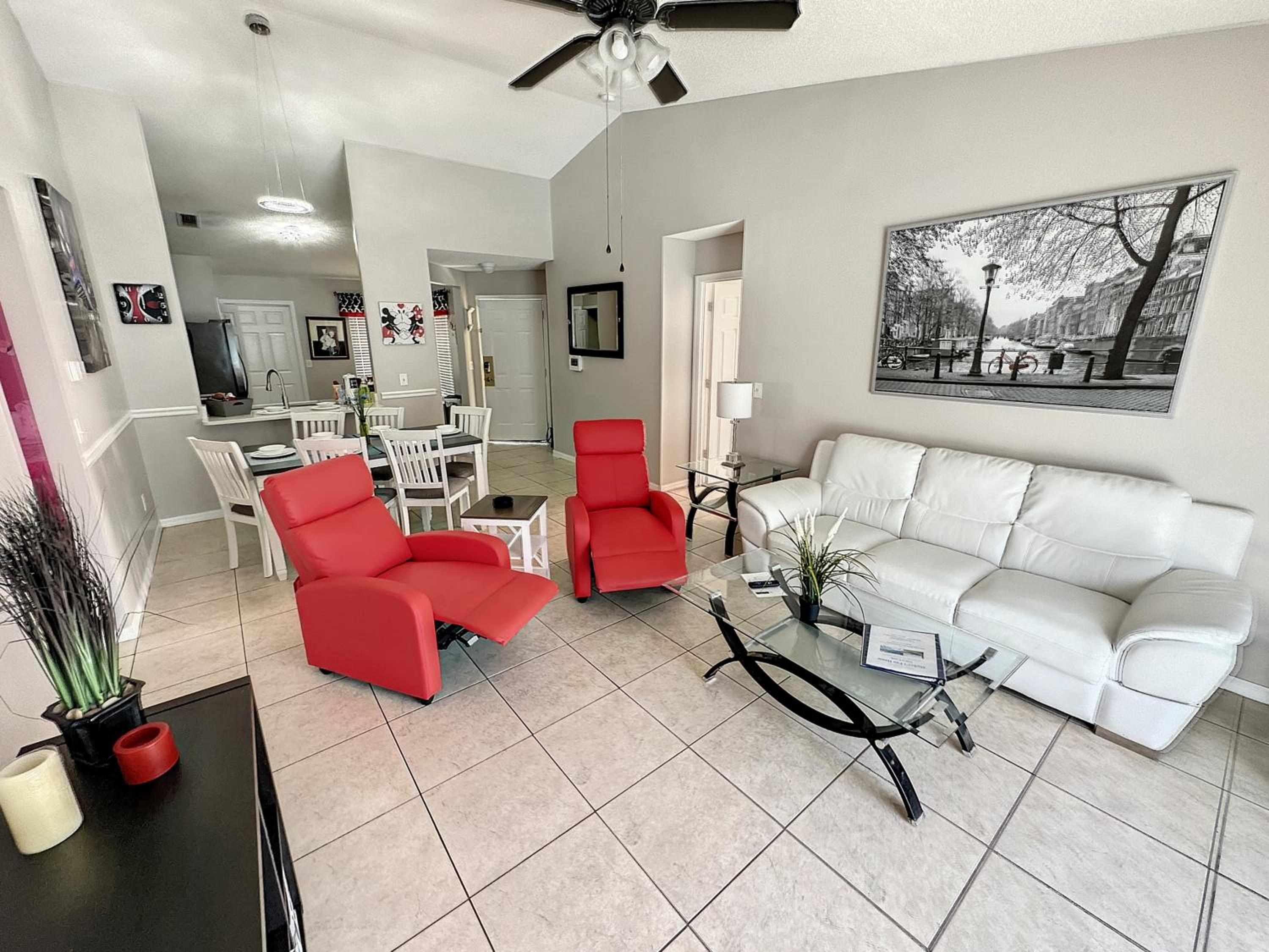 5 star on other sites See why Golf games pool hot tub 4m Disney sun deck Free Snacks