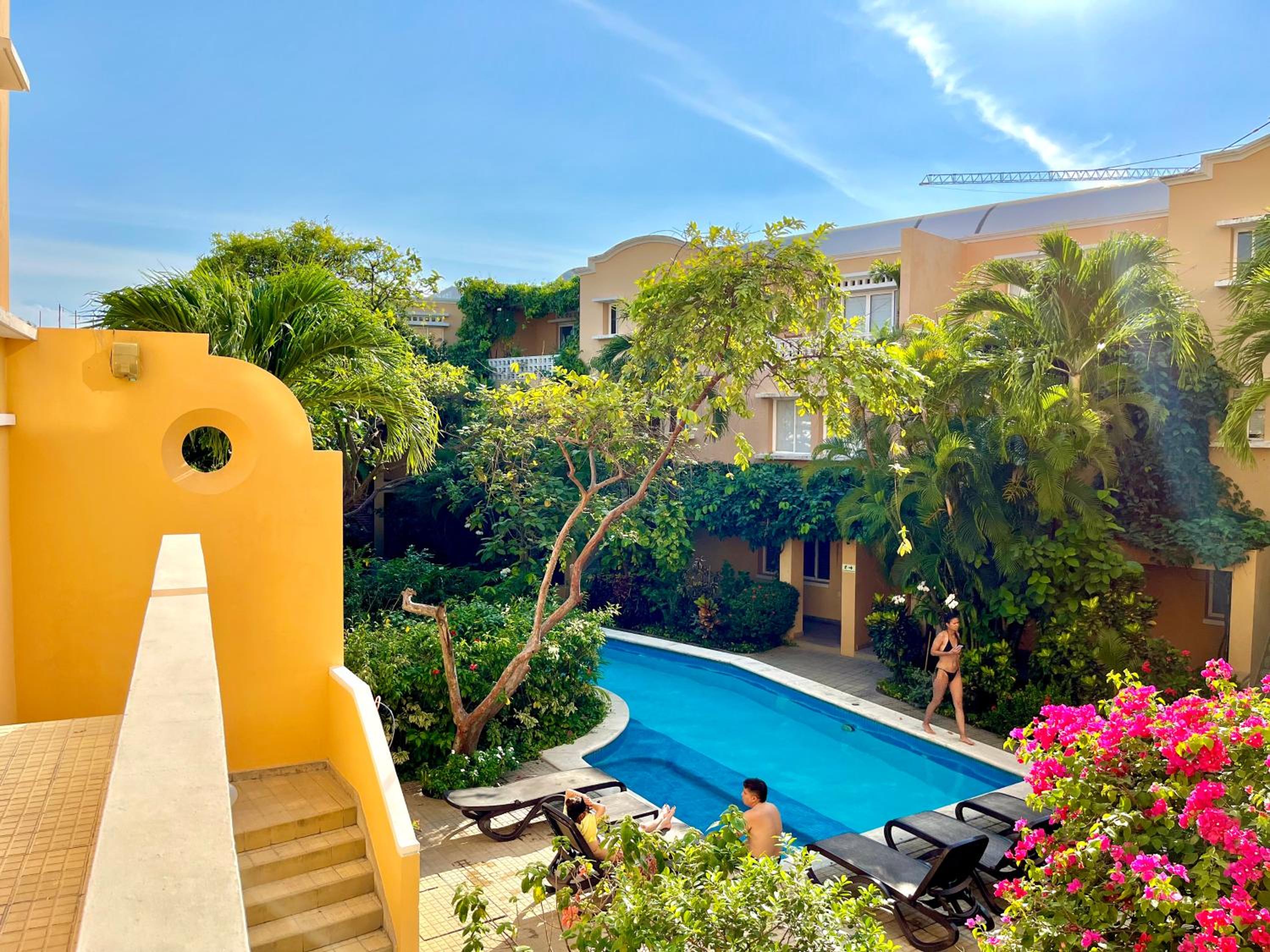 by Calamari Homes - Parque Centenario casa 206 walled city