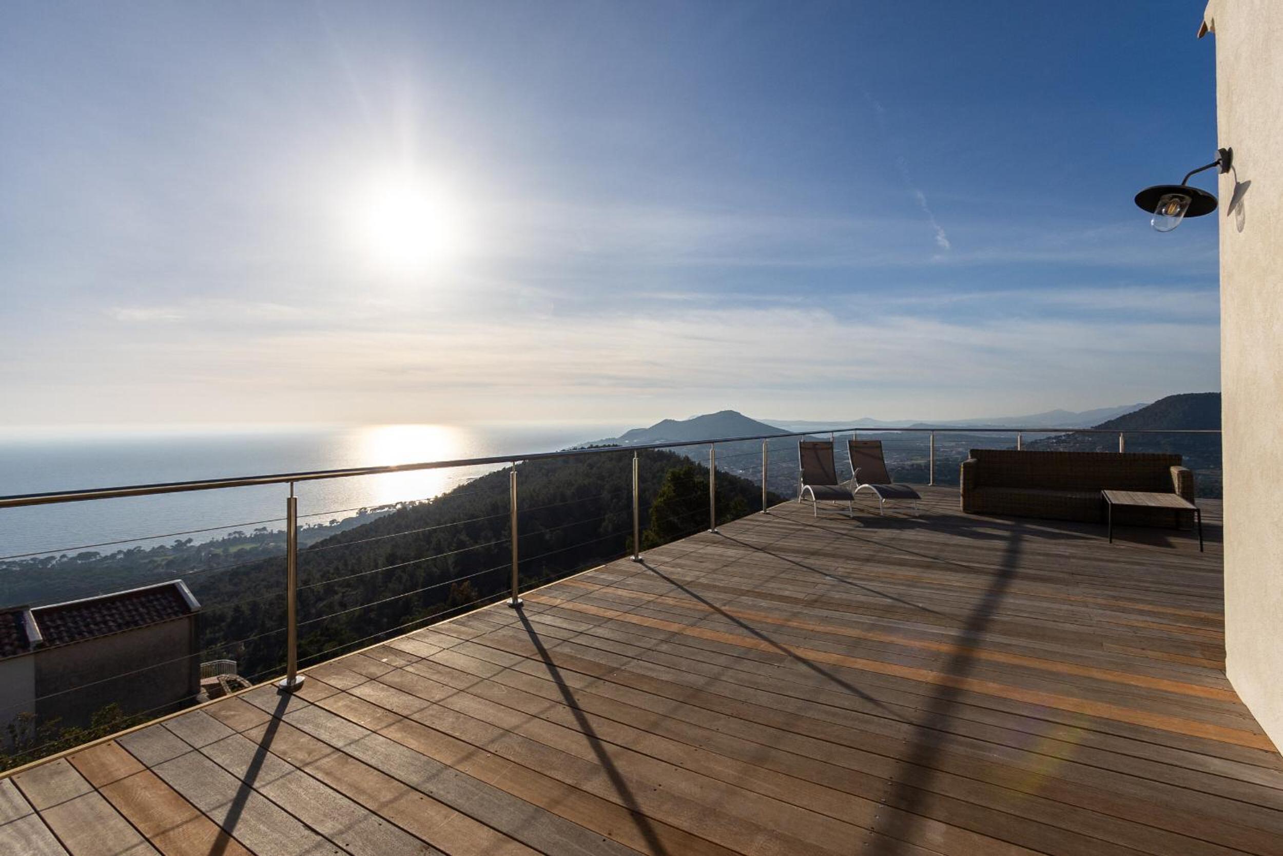 Villa 4 Etoiles vue sur les Iles d'Or Carqueiranne Sea and Mountain Pleasure Villa vue mer 180