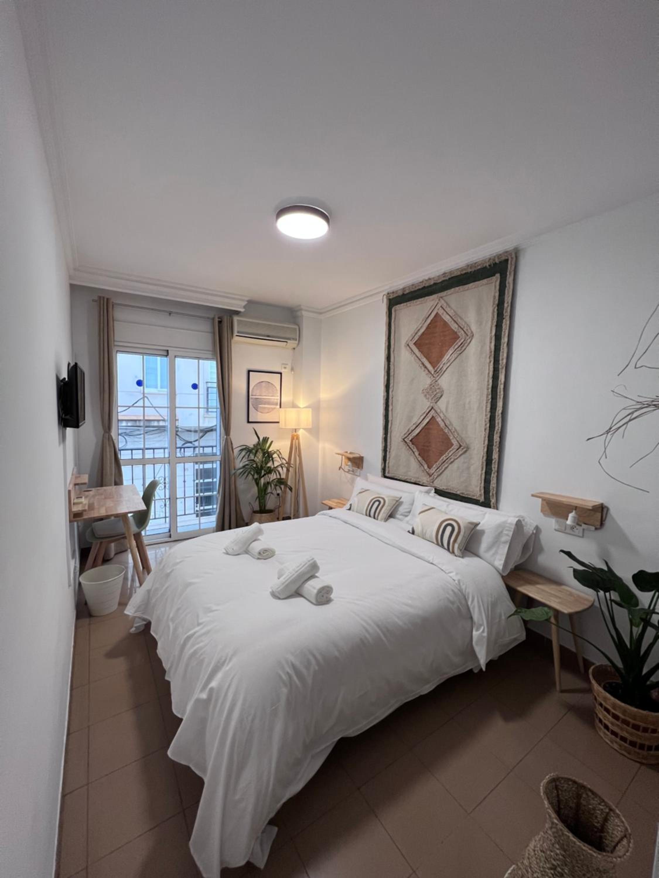 Naim Guest House Nerja