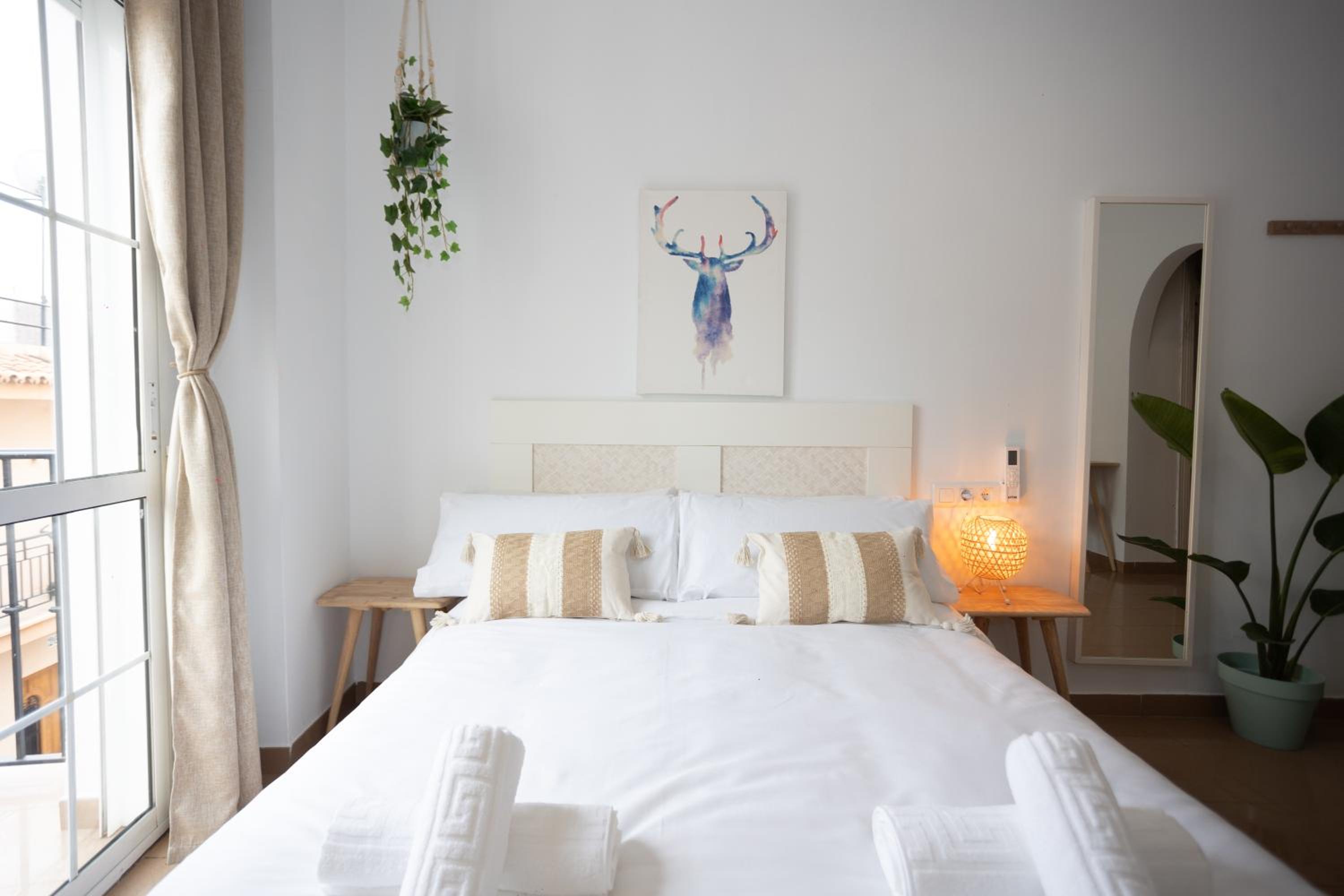 Naim Guest House Nerja
