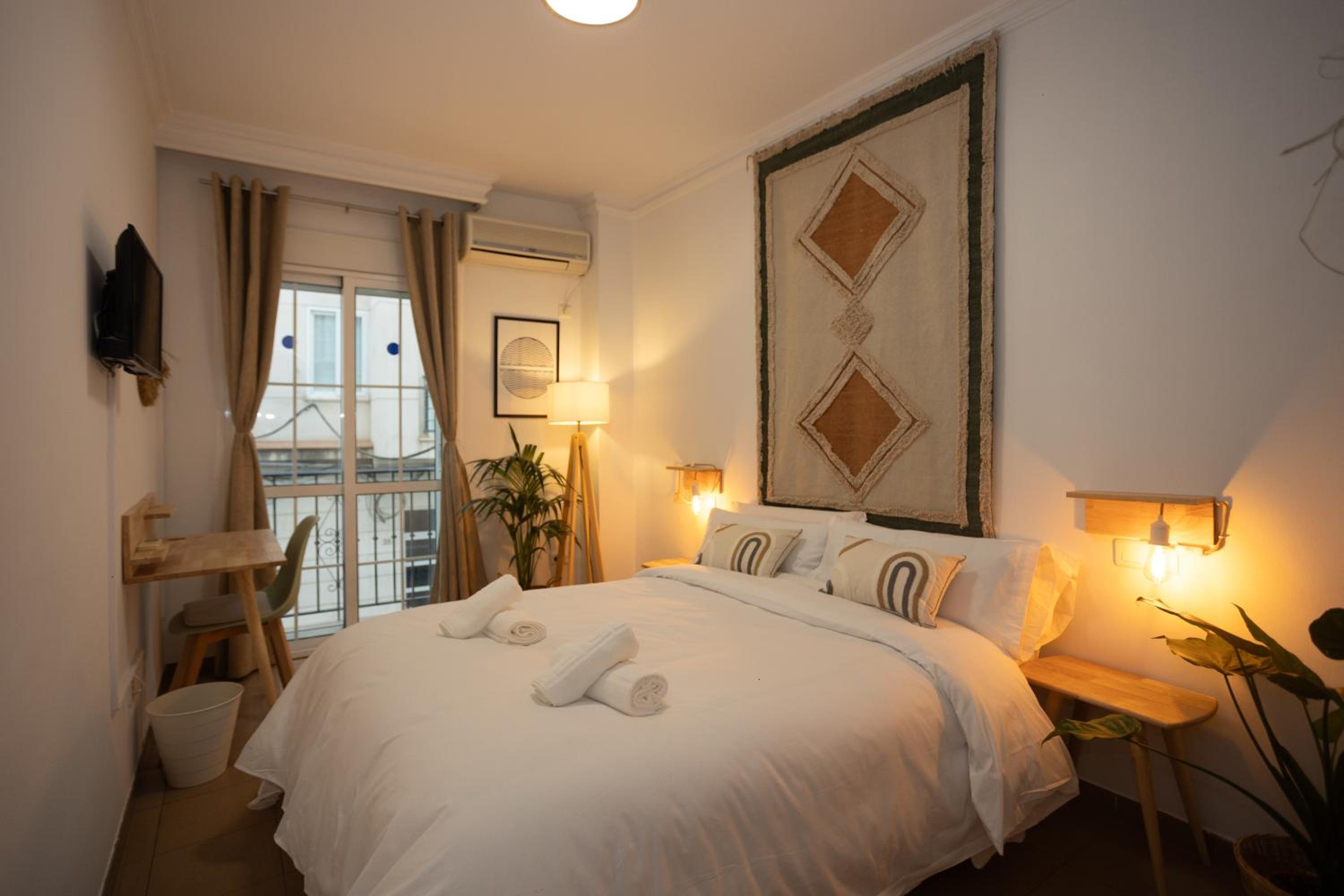 Naim Guest House Nerja