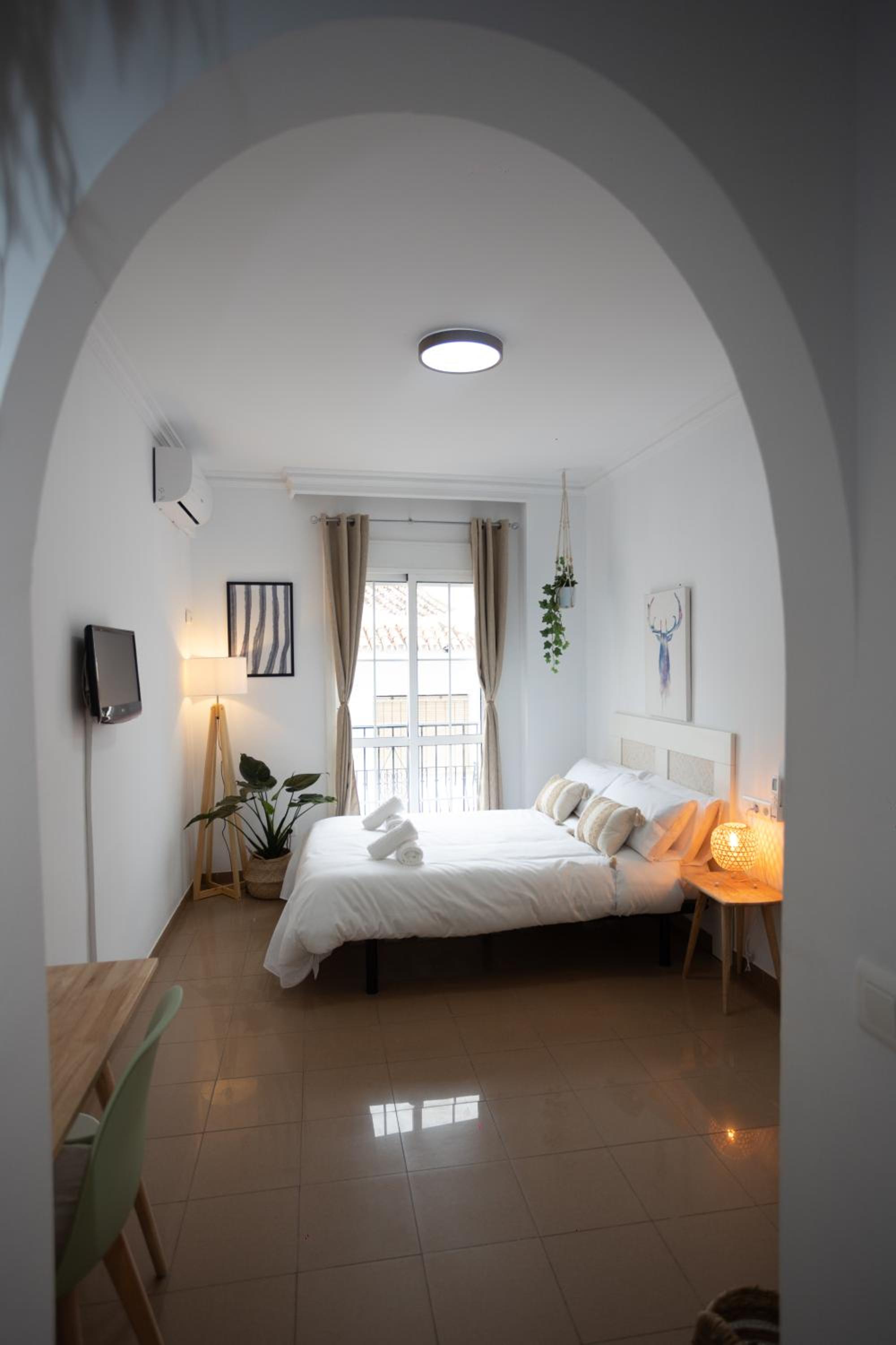 Naim Guest House Nerja