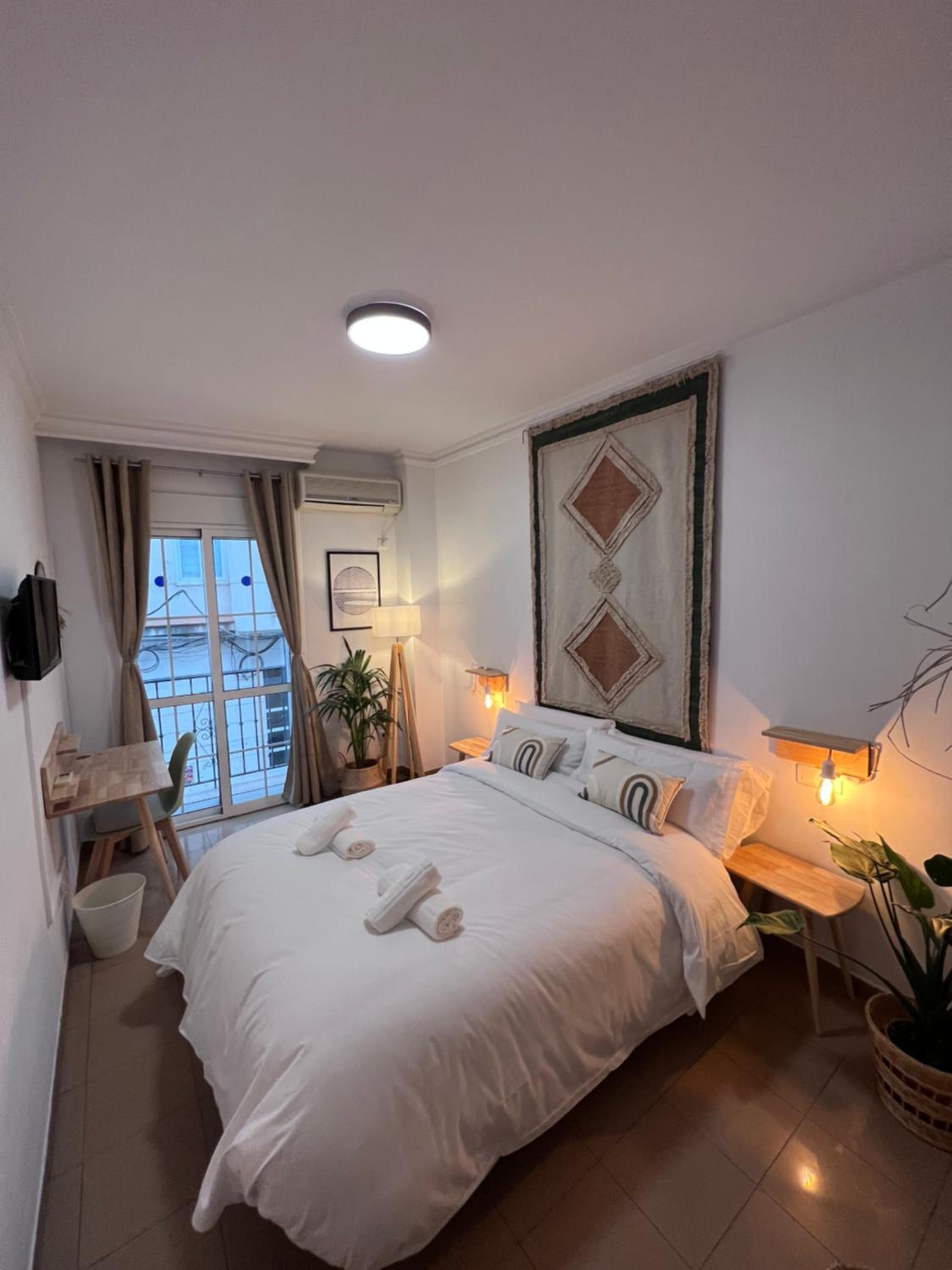 Naim Guest House Nerja