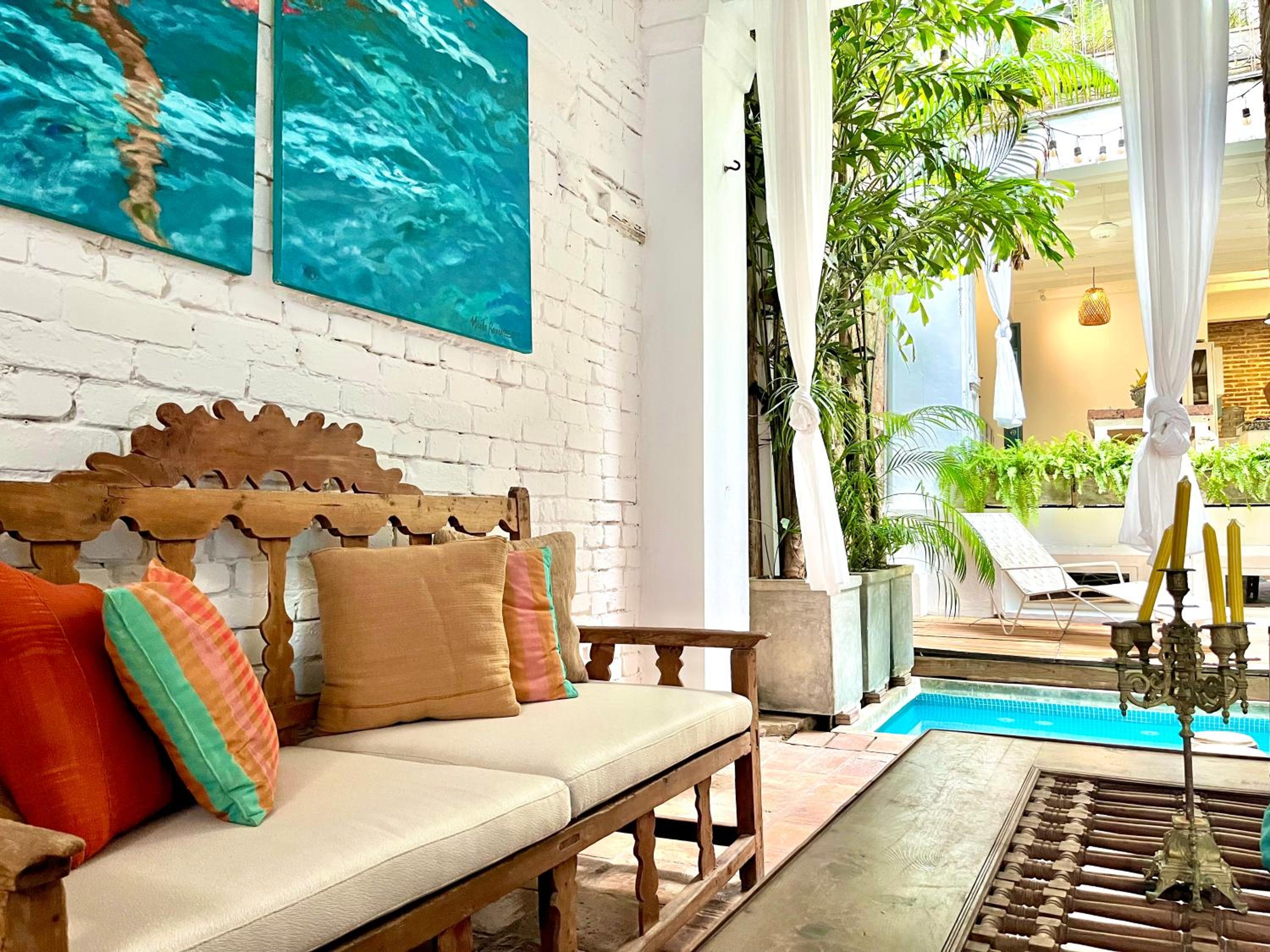 by Calamari Homes - Casa Aura Victoria walled city