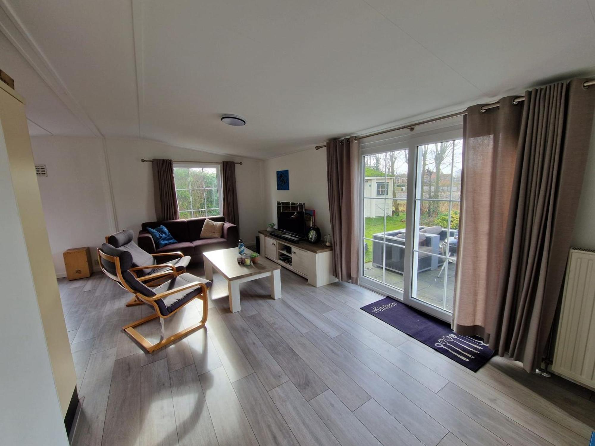 Camping Goedereede Chalet nr 16 view 3