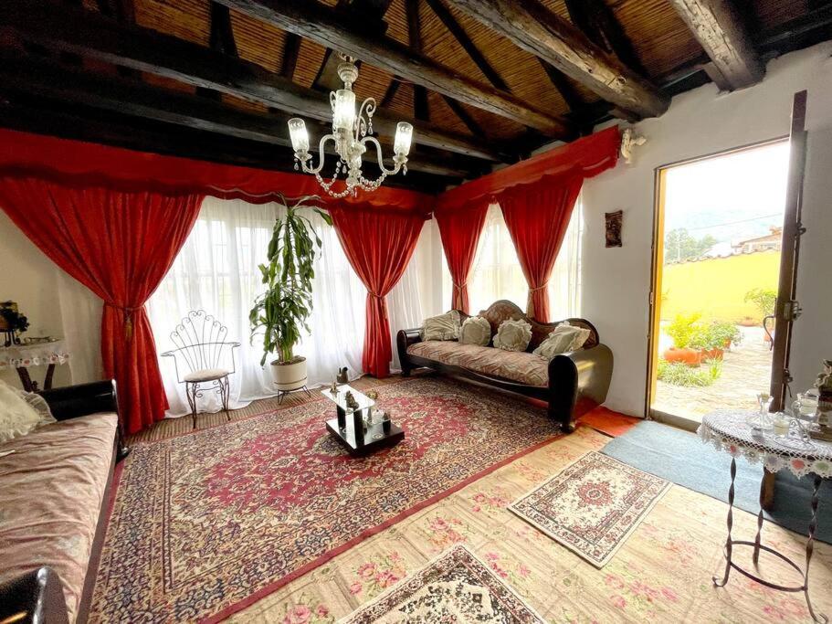 Great Rustic Colonial Villa in Punta Larga, Boyacá