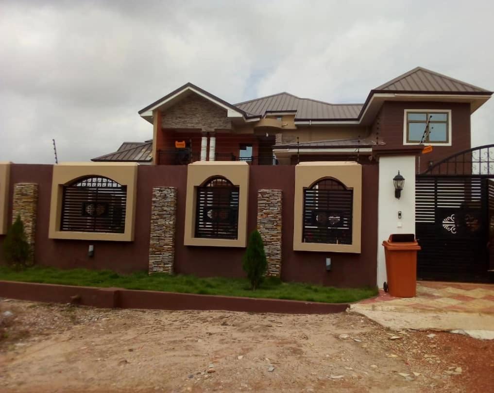 DUKU MANSION