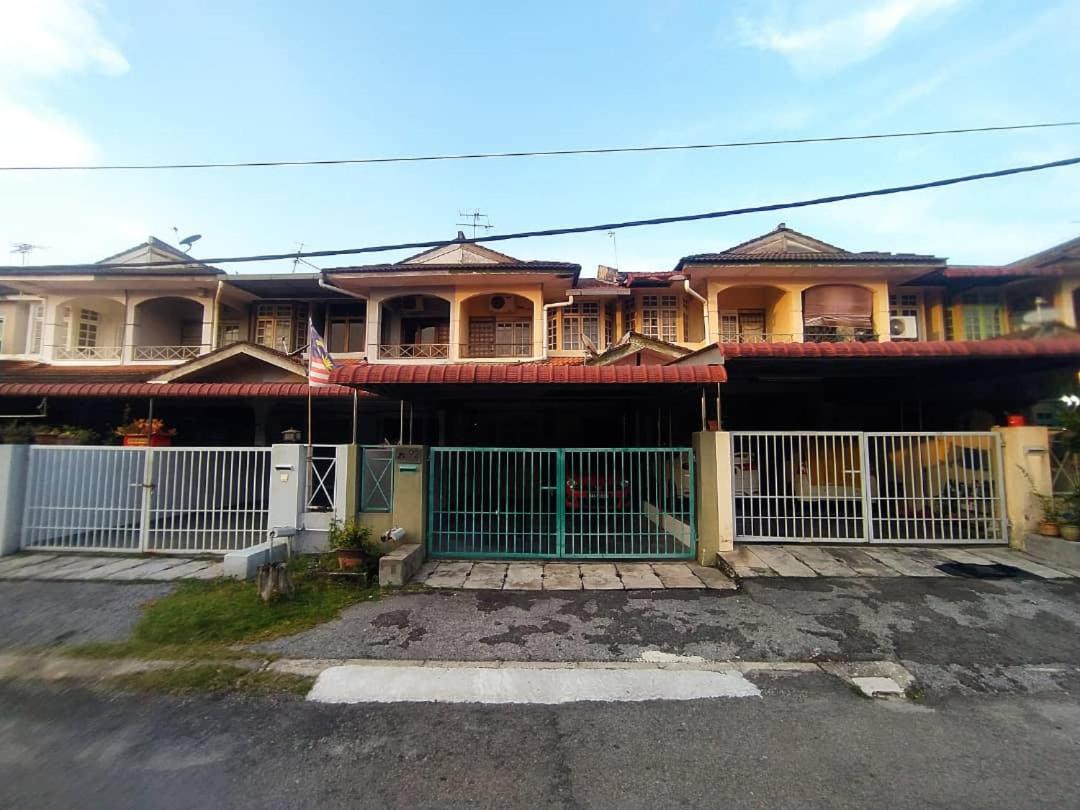 Zahra Homestay 2 photo 1