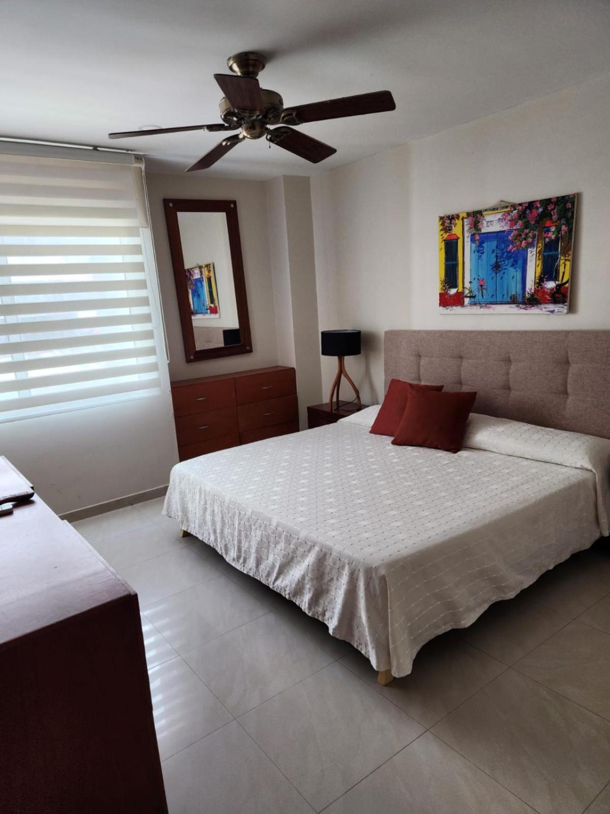 Apartamento con terraza Frente al Mar