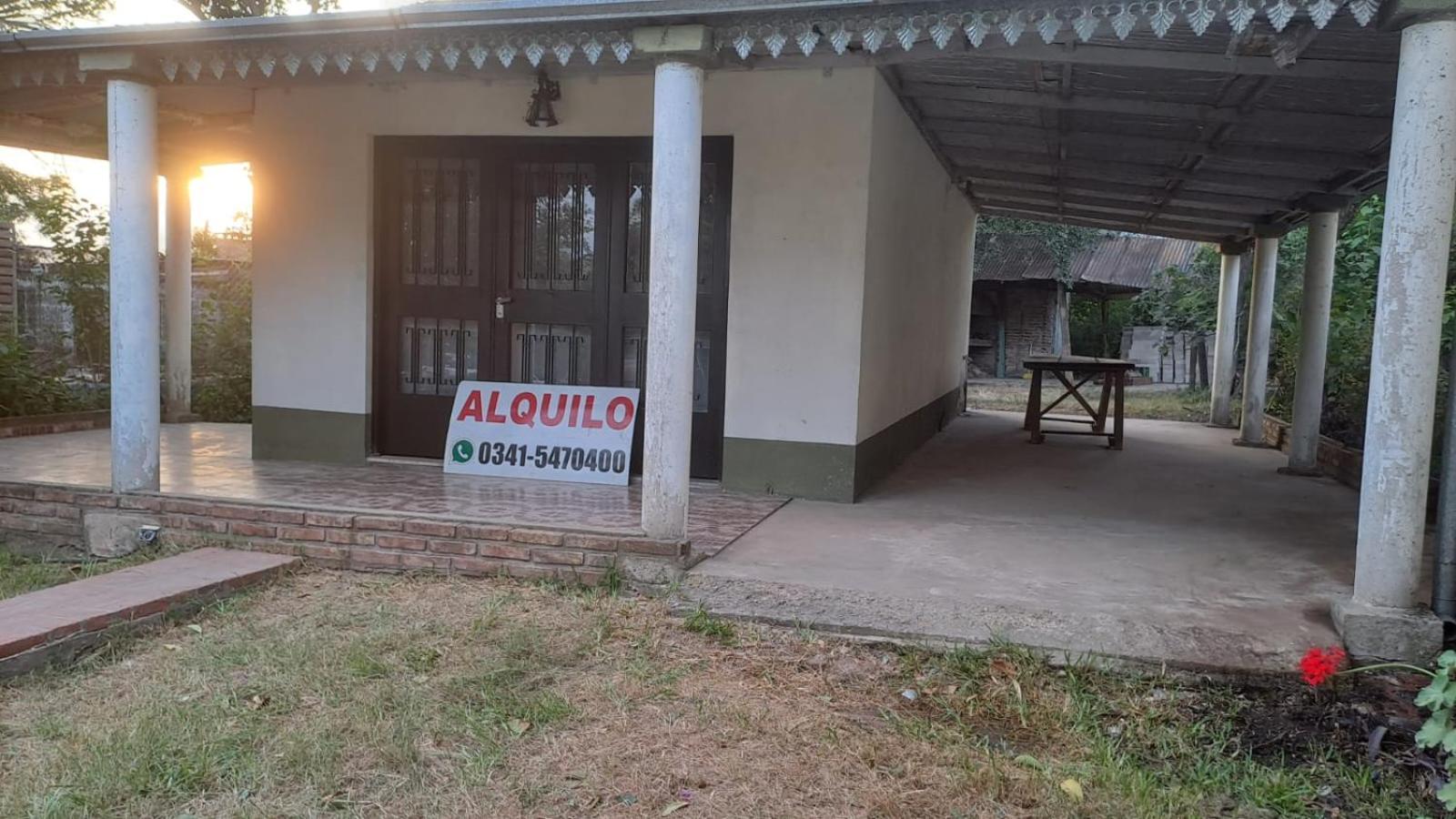 Sencilla, frente al río