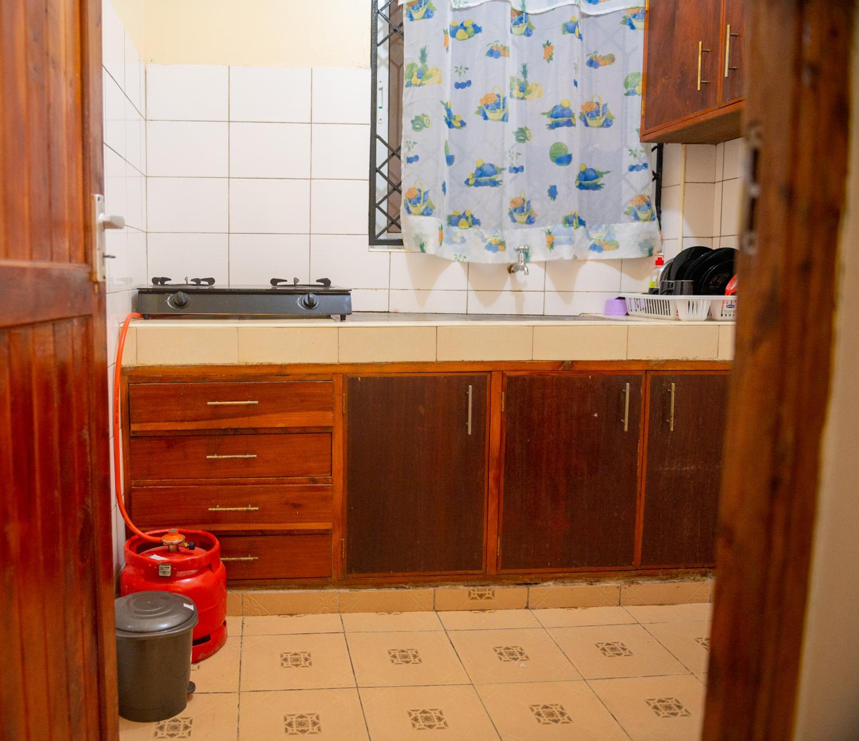 Clarine Cozy Holiday Home view 5