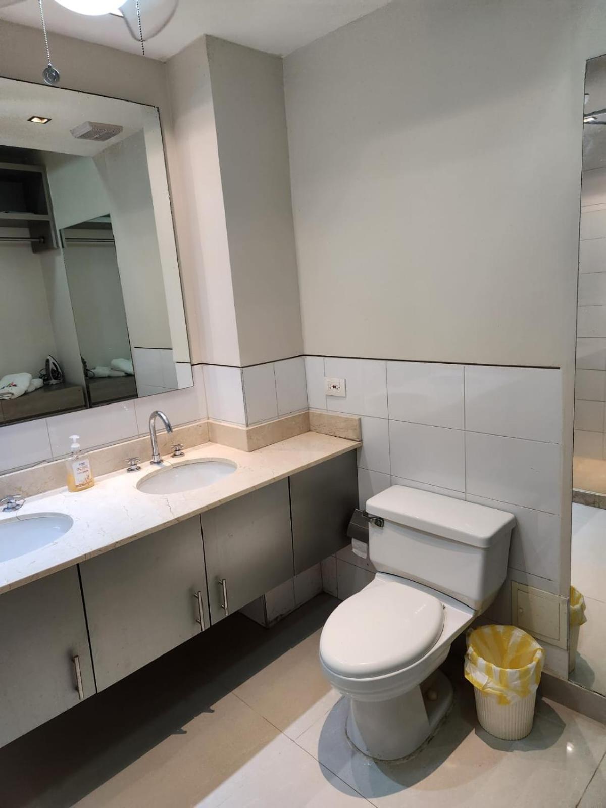 Apartamento con terraza Frente al Mar