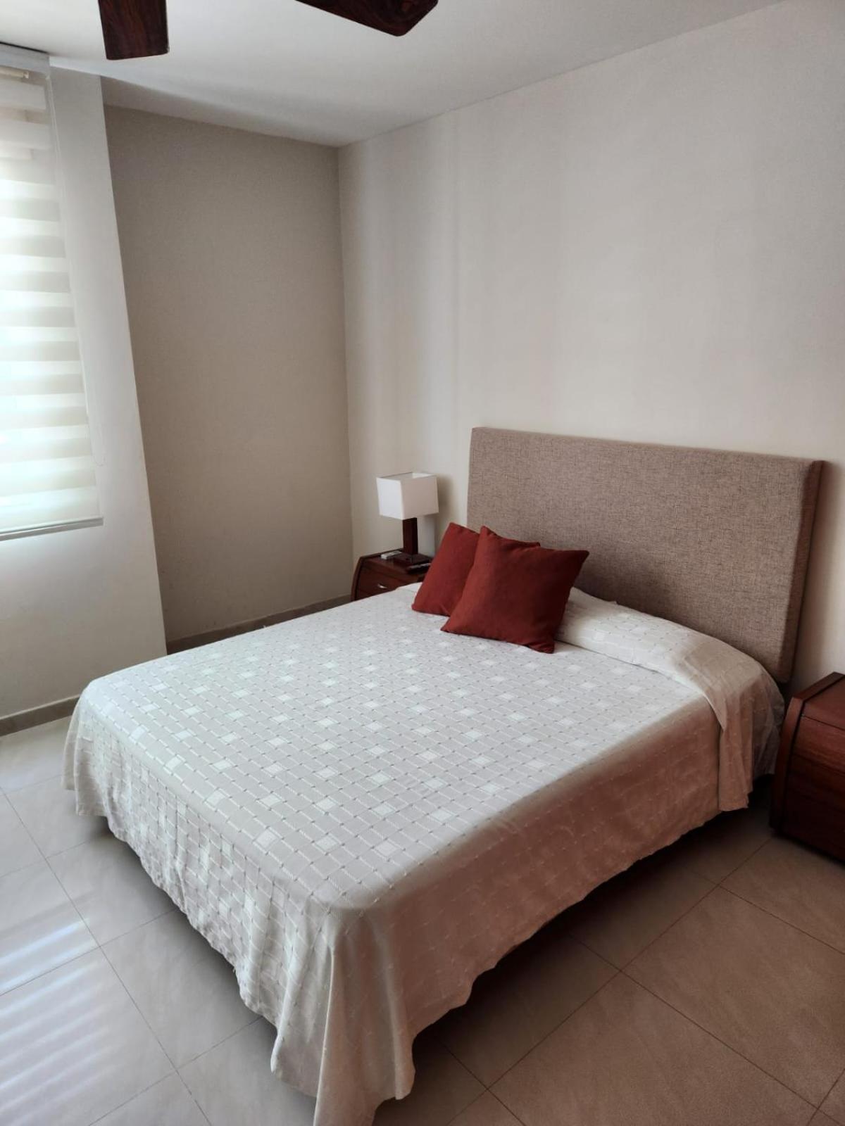 Apartamento con terraza Frente al Mar