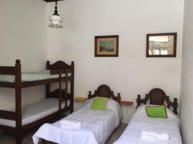 CASA LA PERLA