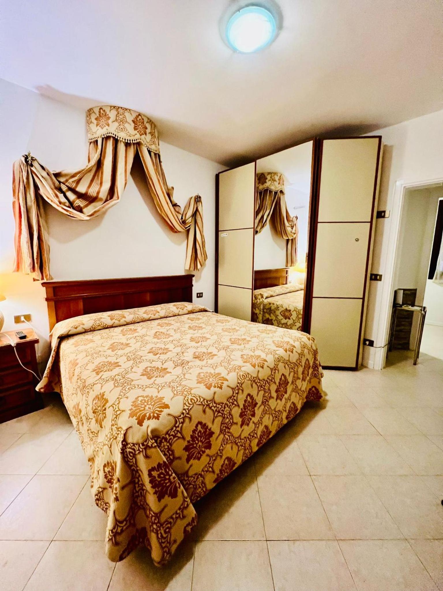 Santo Stefano Apartment