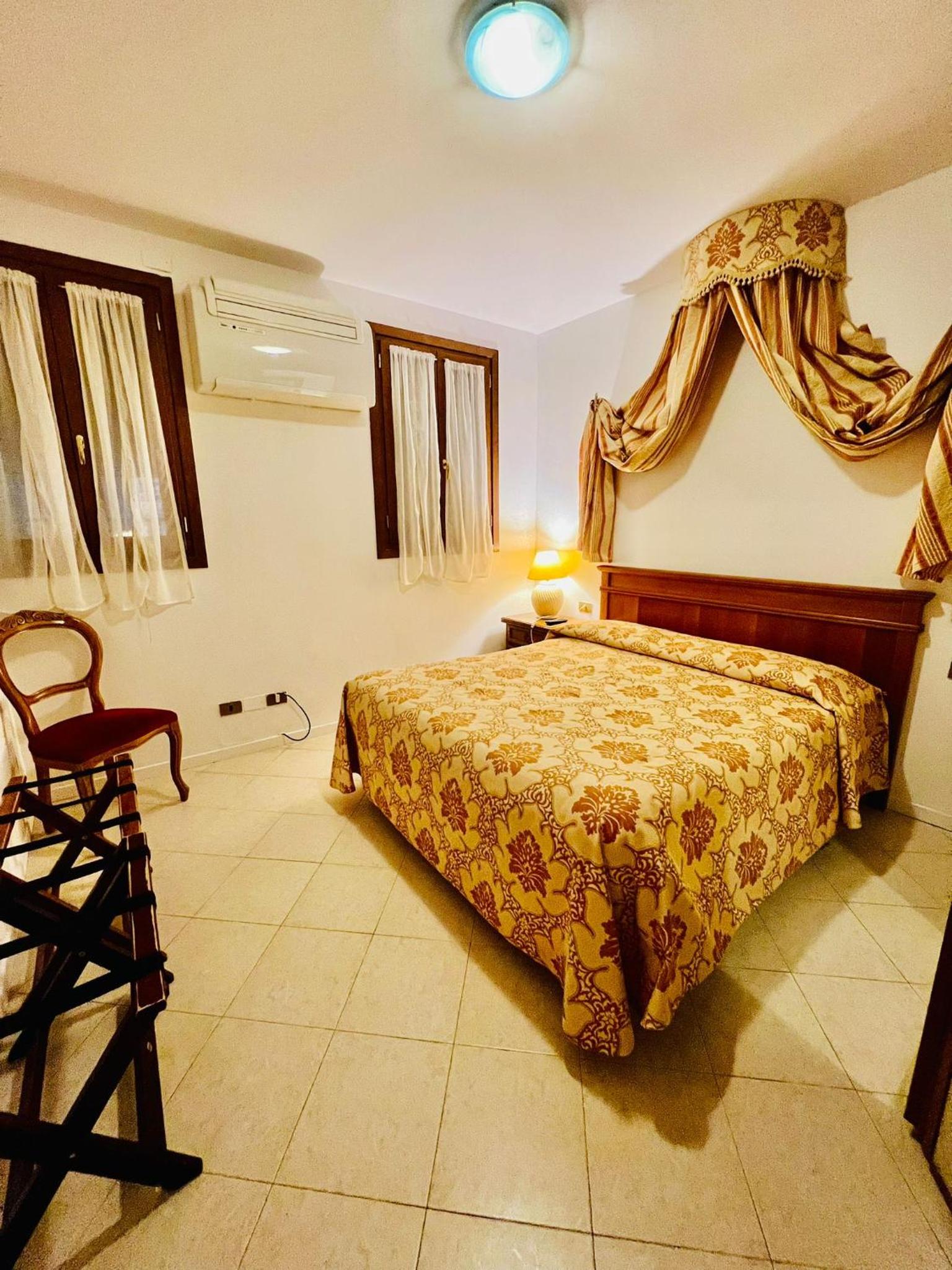 Santo Stefano Apartment