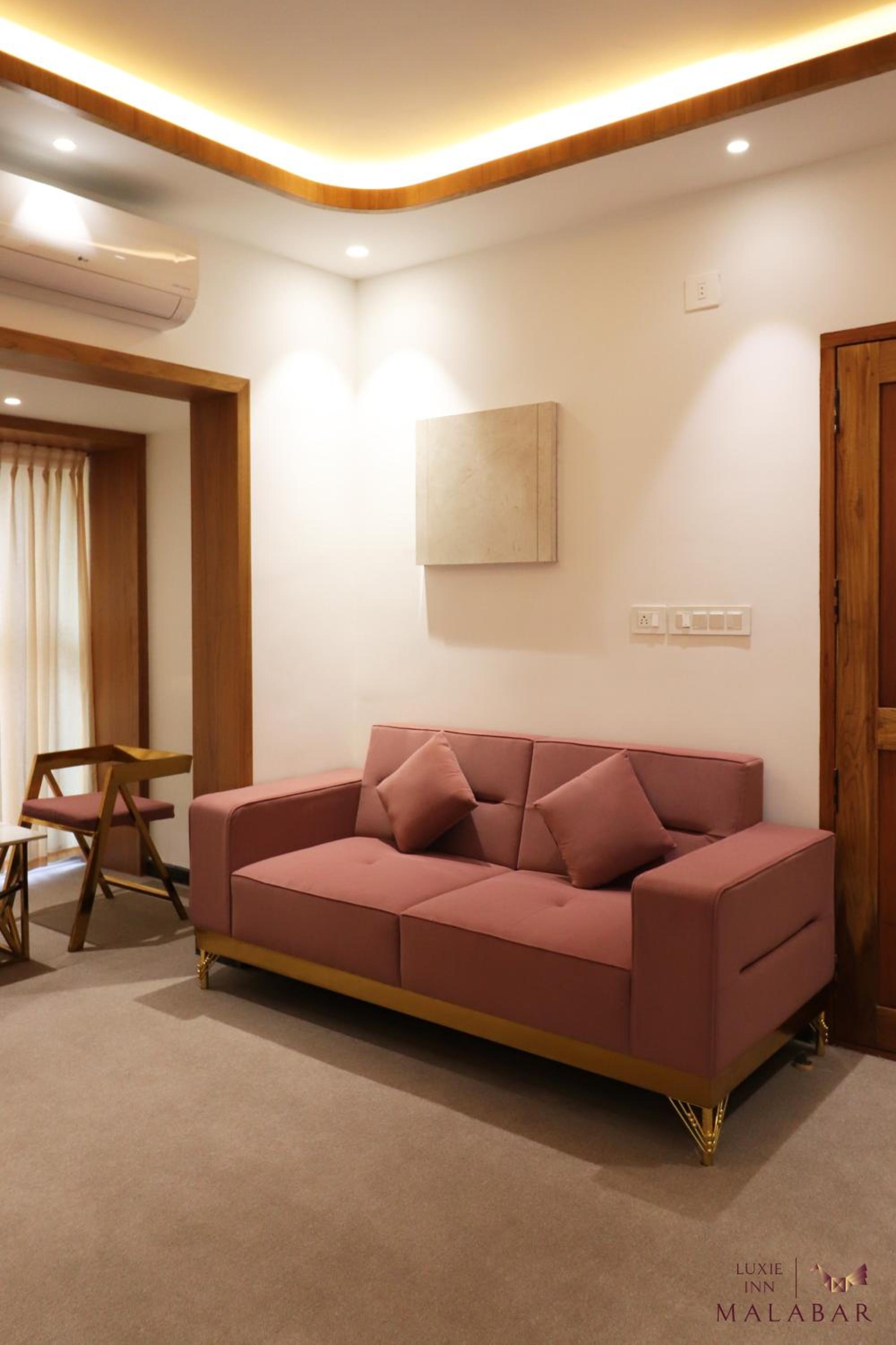 LUXIE INN MALABAR view 2