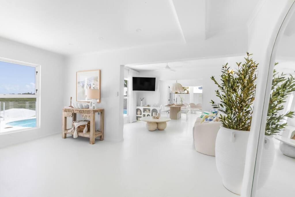 WhitsunStays - The Cyclades