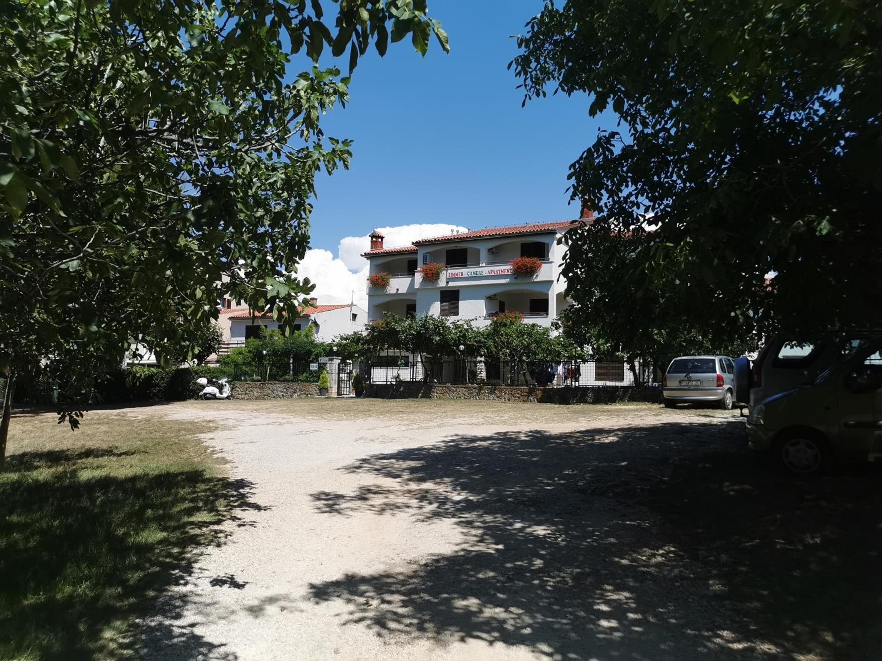Photo 26