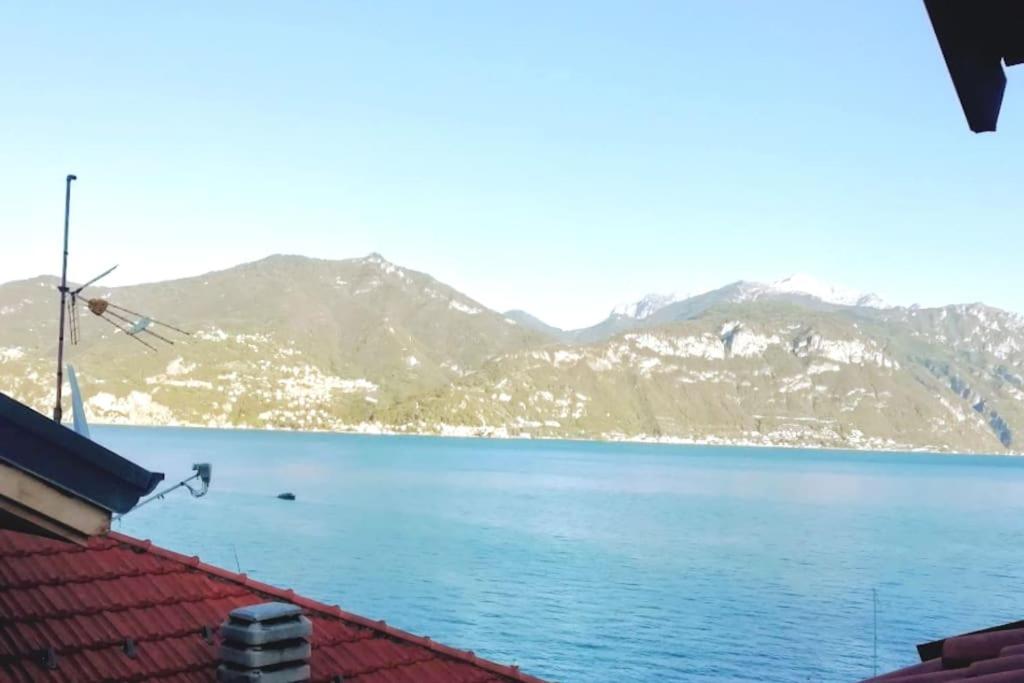 Mansarda in centro Menaggio con spiaggia privata e possibilità garage