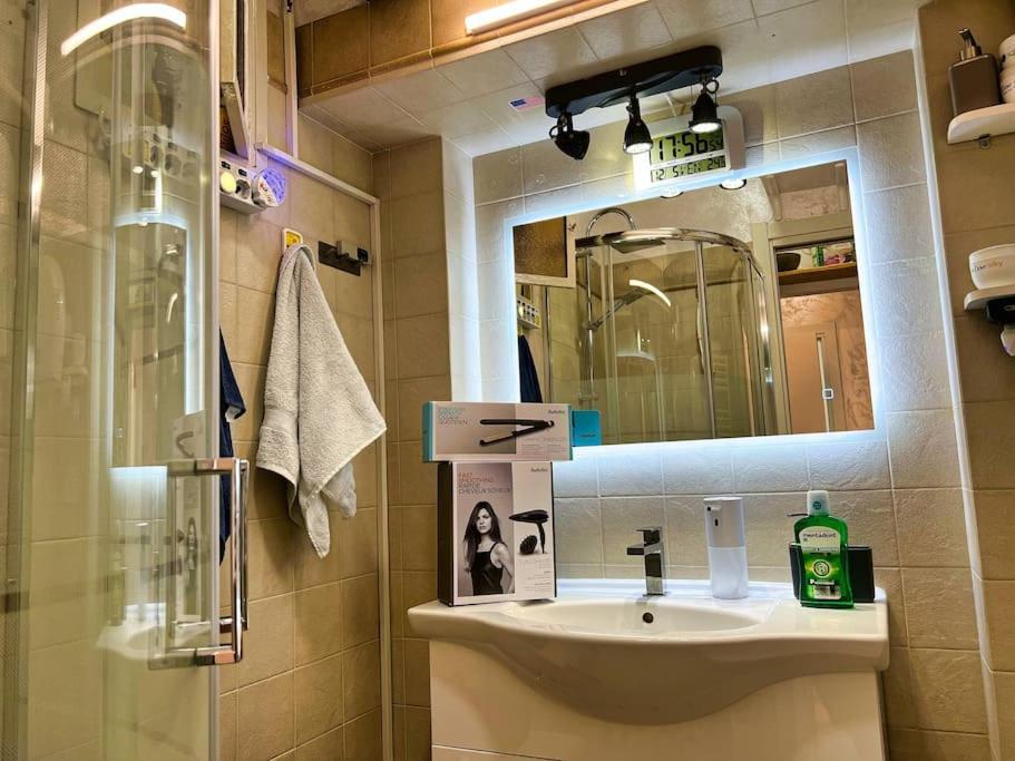 Milan City Center Airport Lounge Feel - Speed Winter Vibe - Taxi-no-need B&B