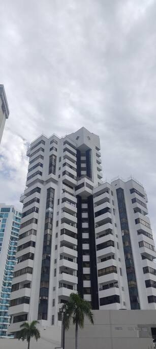 Apartamento con vista mar