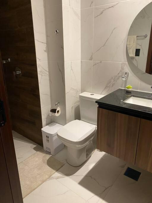 Elegante Dpto. Sirari Equipetrol