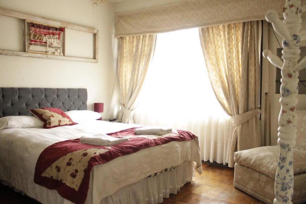 Oriente Hostal