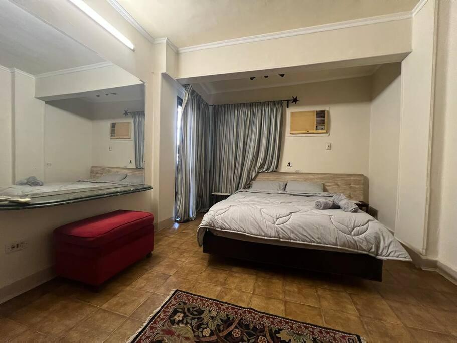 2 Bedroom Cozy Apt Walk to Nile