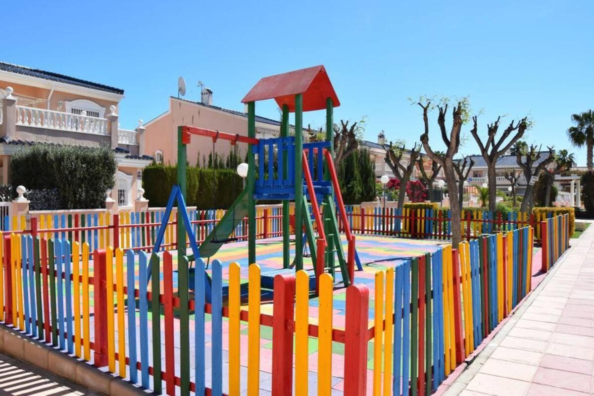 Gran Alicante Bungalow in Beach Resort